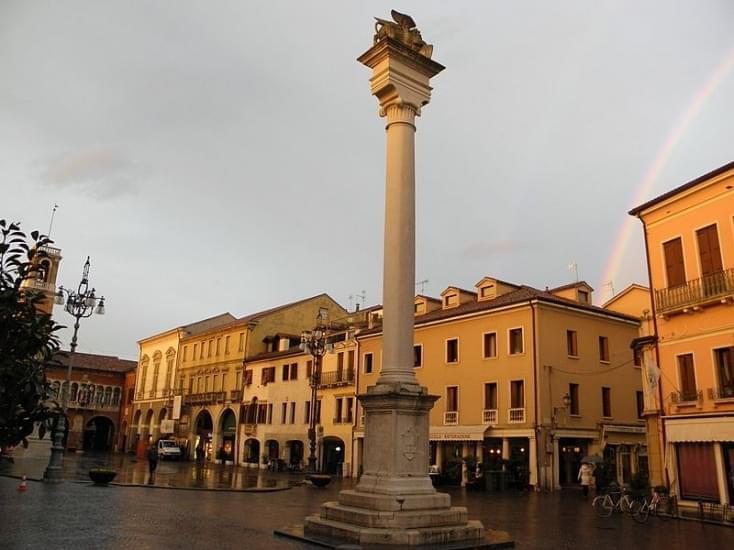 Piazza Vittorio Emanuele II 1