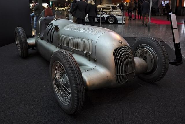 Mercedes-Benz W25 750 kg