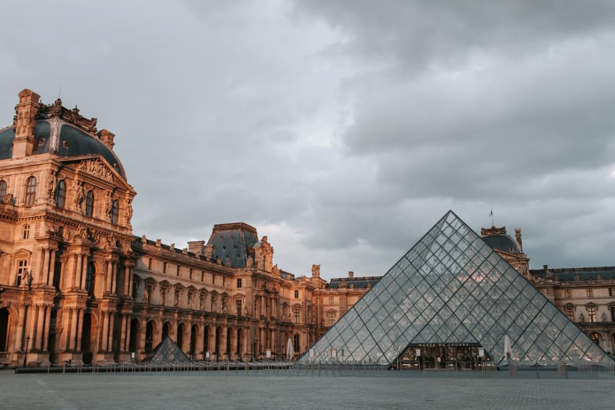 louvre paris