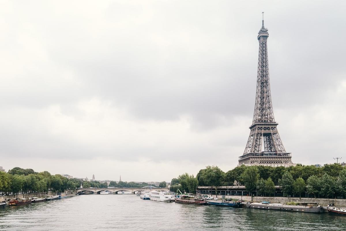 eiffelturm paris seine fluss