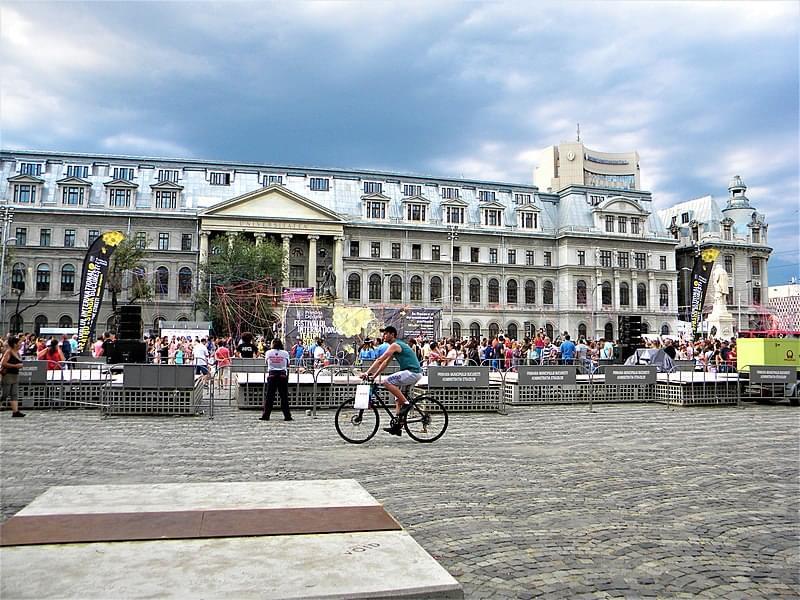 bucuresti romania university square 1