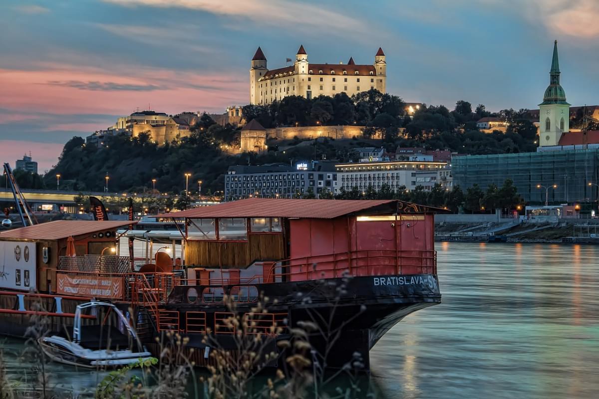 Getting around Bratislava: info, costs and tips